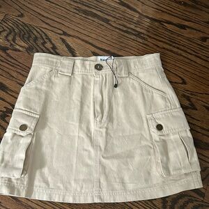 Princess Polly SZ 4 new skirt